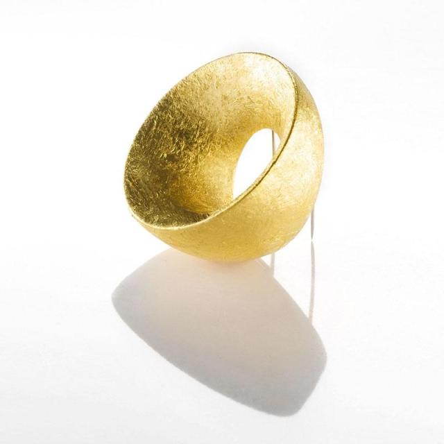 Mono Gold broche