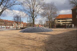 Fra tidligere placering mellem Vilhelm Thomsens Allé og Vigerslev Allé. 