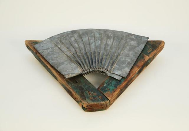 Skulptur uden titel, blandede materialer