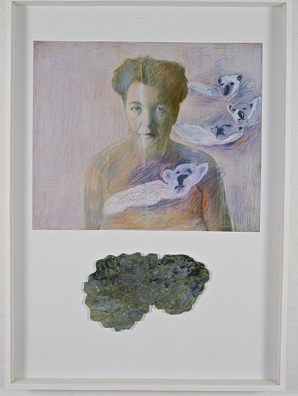 2. af 3 foto/tegning/keramik Foto med isbjørne + blå blomster/sneglegang i ler