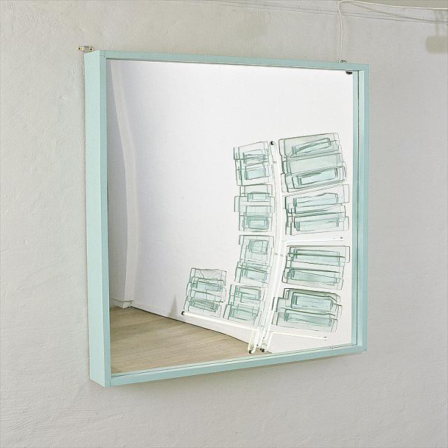 Glasrelief på spejl m. neon
