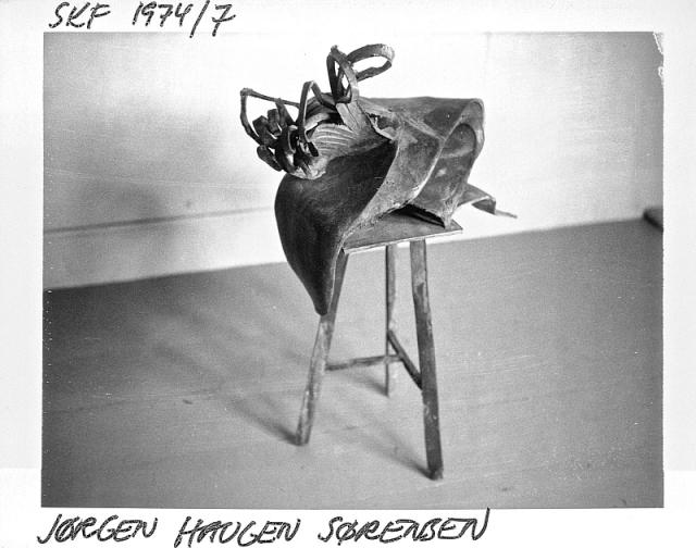 Ham på taburetten